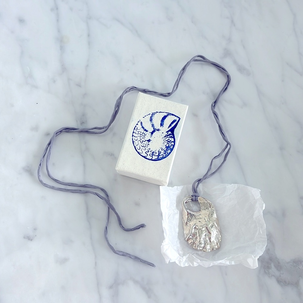P. NINA SILVER/SMOKE /GREY VENUS DISH